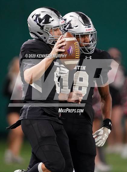 Thumbnail 3 in Martin vs Richardson (UIL 6A Bi-District) photogallery.