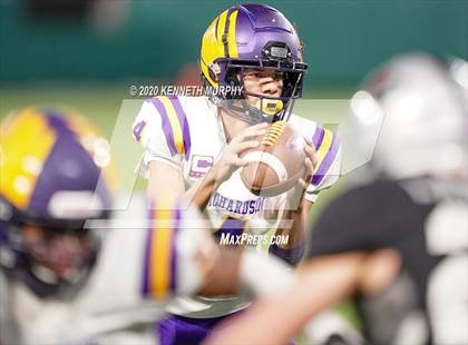 Thumbnail 3 in Martin vs Richardson (UIL 6A Bi-District) photogallery.