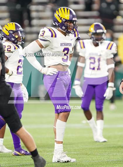 Thumbnail 3 in Martin vs Richardson (UIL 6A Bi-District) photogallery.
