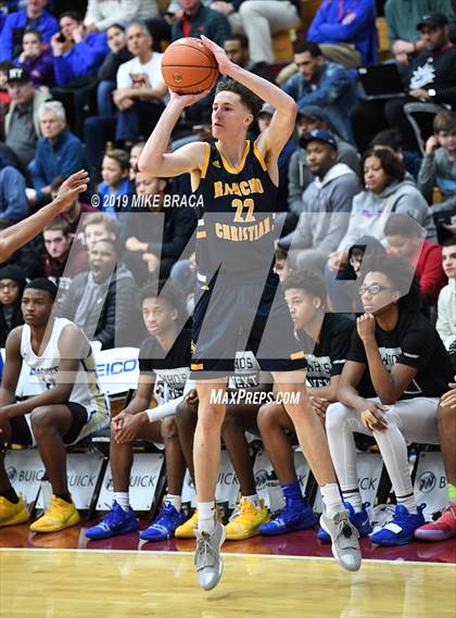 Thumbnail 2 in Rancho Christian vs. McEachern (Spalding Hoophall Classic) photogallery.