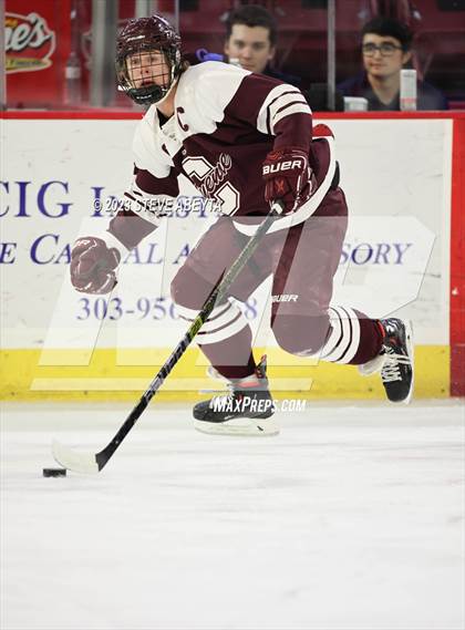 Thumbnail 3 in Glenwood Springs vs. Cheyenne Mountain (CHSAA 4A State Final) photogallery.