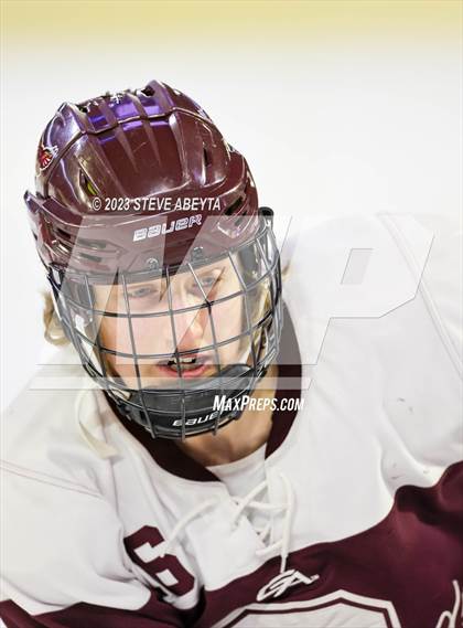 Thumbnail 2 in Glenwood Springs vs. Cheyenne Mountain (CHSAA 4A State Final) photogallery.