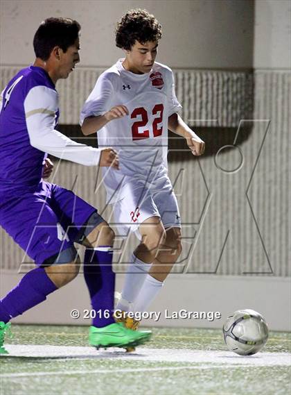 Thumbnail 2 in Alvarado vs. Argyle photogallery.
