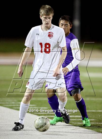 Thumbnail 3 in Alvarado vs. Argyle photogallery.