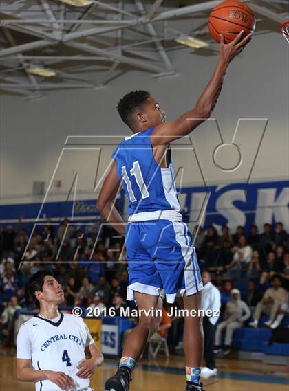 Thumbnail 2 in Middle College vs. Central City Value photogallery.