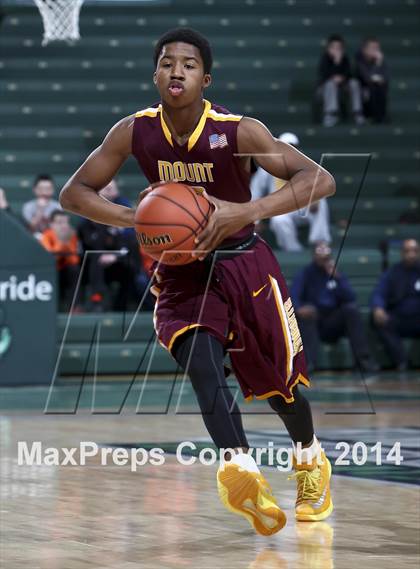 Thumbnail 2 in Union-Endicott vs Mt. Vernon (NYSPHSAA Regional Final) photogallery.