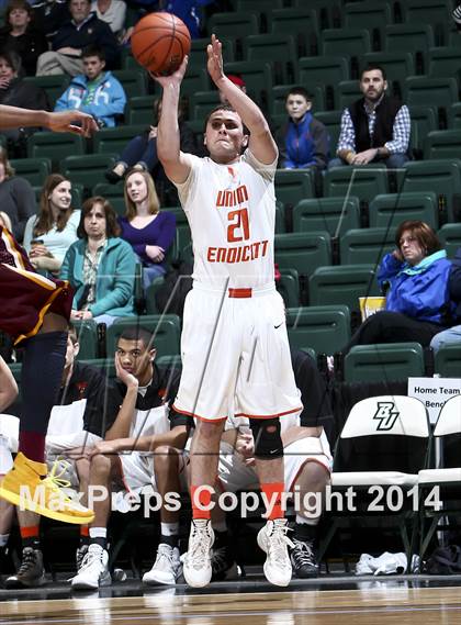 Thumbnail 1 in Union-Endicott vs Mt. Vernon (NYSPHSAA Regional Final) photogallery.