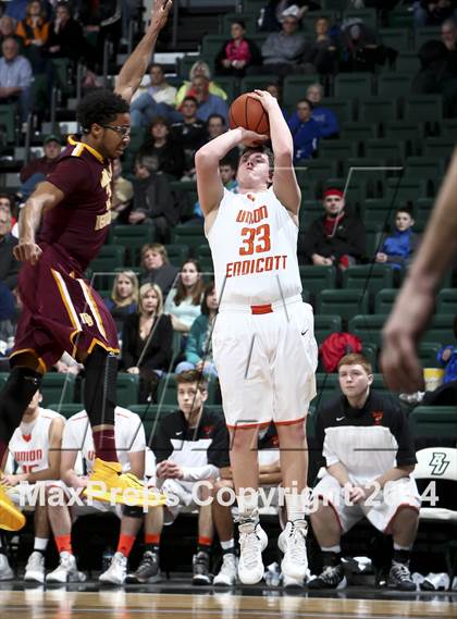 Thumbnail 2 in Union-Endicott vs Mt. Vernon (NYSPHSAA Regional Final) photogallery.