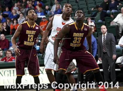 Thumbnail 3 in Union-Endicott vs Mt. Vernon (NYSPHSAA Regional Final) photogallery.