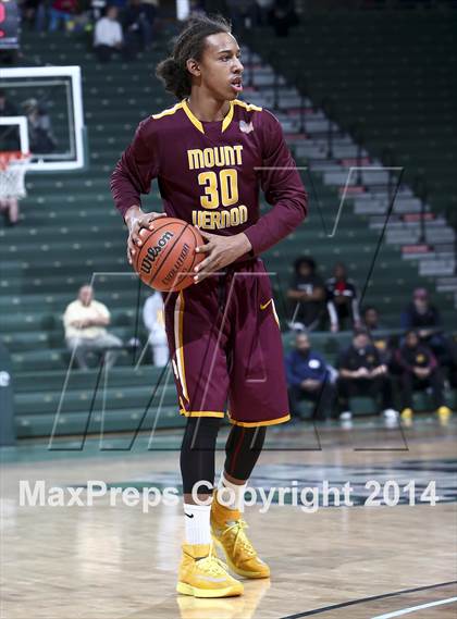 Thumbnail 3 in Union-Endicott vs Mt. Vernon (NYSPHSAA Regional Final) photogallery.