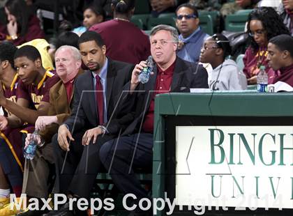 Thumbnail 3 in Union-Endicott vs Mt. Vernon (NYSPHSAA Regional Final) photogallery.