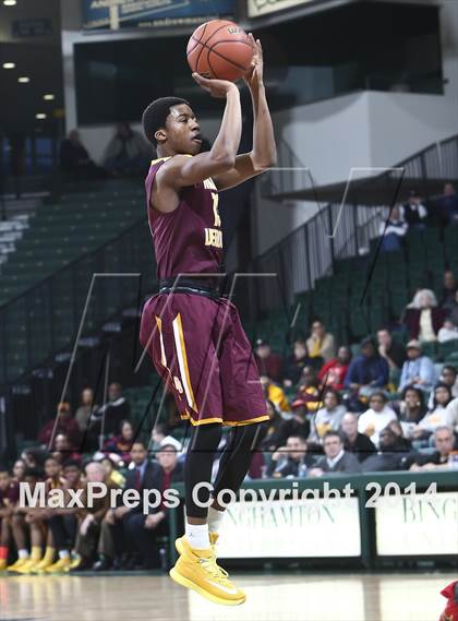 Thumbnail 2 in Union-Endicott vs Mt. Vernon (NYSPHSAA Regional Final) photogallery.