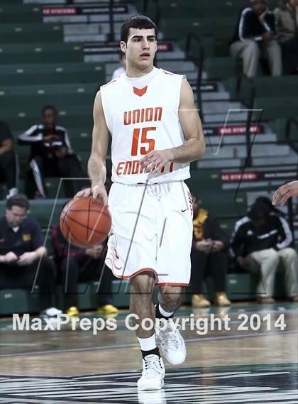 Thumbnail 3 in Union-Endicott vs Mt. Vernon (NYSPHSAA Regional Final) photogallery.