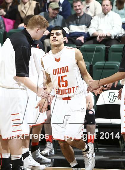 Thumbnail 2 in Union-Endicott vs Mt. Vernon (NYSPHSAA Regional Final) photogallery.