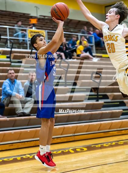 Thumbnail 2 in Eminence @ Speedway photogallery.