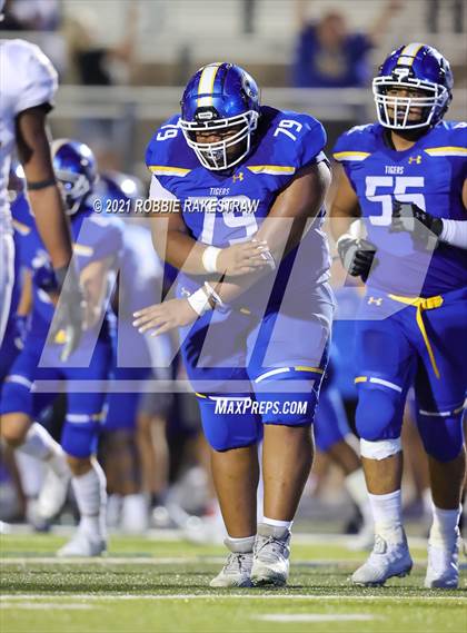 Thumbnail 3 in Whitehouse @ Corsicana photogallery.