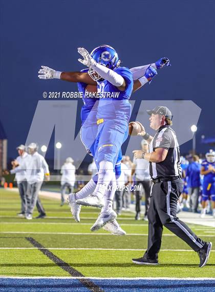 Thumbnail 2 in Whitehouse @ Corsicana photogallery.