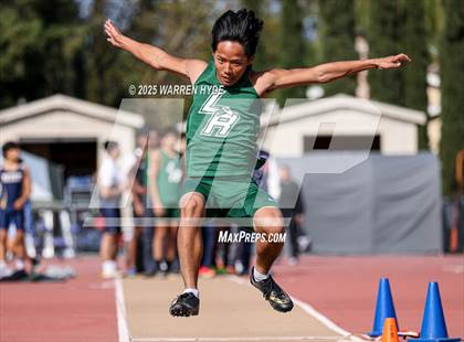 Thumbnail 1 in Herd Roundup @ Elk Grove HS photogallery.