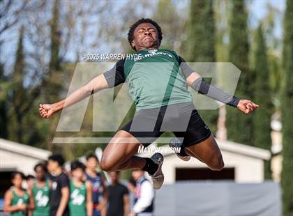Thumbnail 1 in Herd Roundup @ Elk Grove HS photogallery.