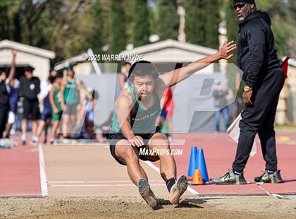 Thumbnail 3 in Herd Roundup @ Elk Grove HS photogallery.