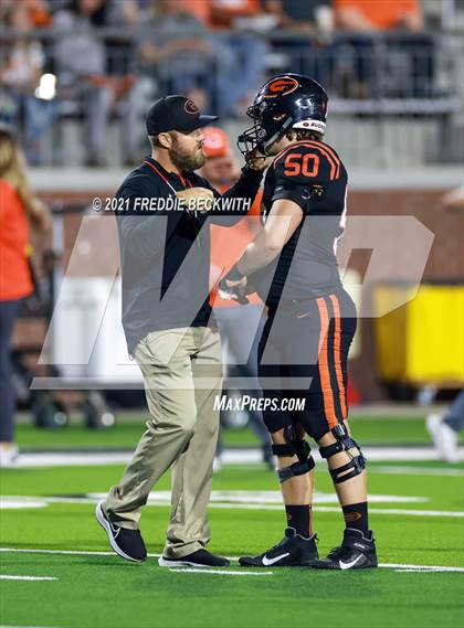 Thumbnail 2 in Gilmer vs. Celina (UIL 4A D2 Semifinal) photogallery.
