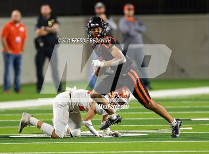 Thumbnail 3 in Gilmer vs. Celina (UIL 4A D2 Semifinal) photogallery.