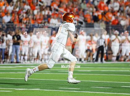 Thumbnail 2 in Gilmer vs. Celina (UIL 4A D2 Semifinal) photogallery.