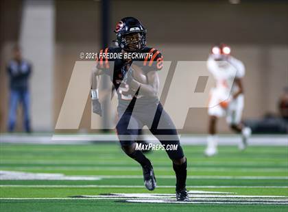 Thumbnail 1 in Gilmer vs. Celina (UIL 4A D2 Semifinal) photogallery.