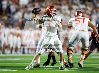 Thumbnail 2 in Gilmer vs. Celina (UIL 4A D2 Semifinal) photogallery.