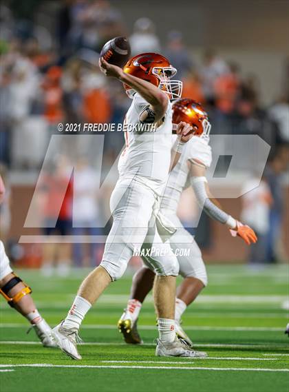 Thumbnail 1 in Gilmer vs. Celina (UIL 4A D2 Semifinal) photogallery.
