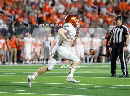 Thumbnail 3 in Gilmer vs. Celina (UIL 4A D2 Semifinal) photogallery.
