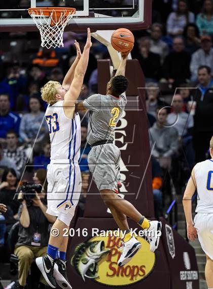 Thumbnail 2 in Bolivar vs. Oak Hill Academy (Bass Pro Tournament of Champions) photogallery.