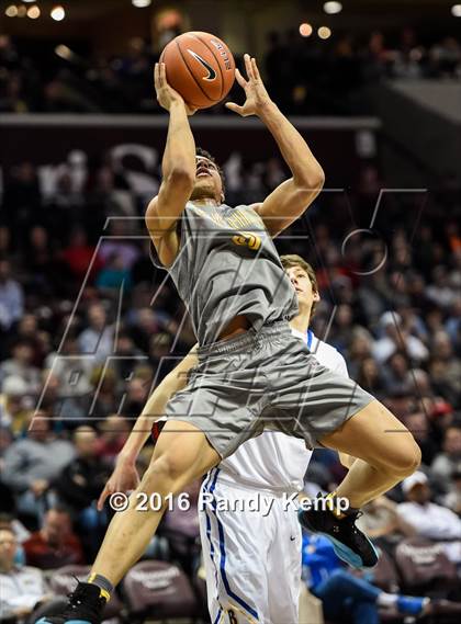 Thumbnail 3 in Bolivar vs. Oak Hill Academy (Bass Pro Tournament of Champions) photogallery.