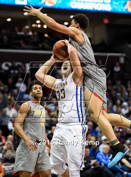 Thumbnail 2 in Bolivar vs. Oak Hill Academy (Bass Pro Tournament of Champions) photogallery.