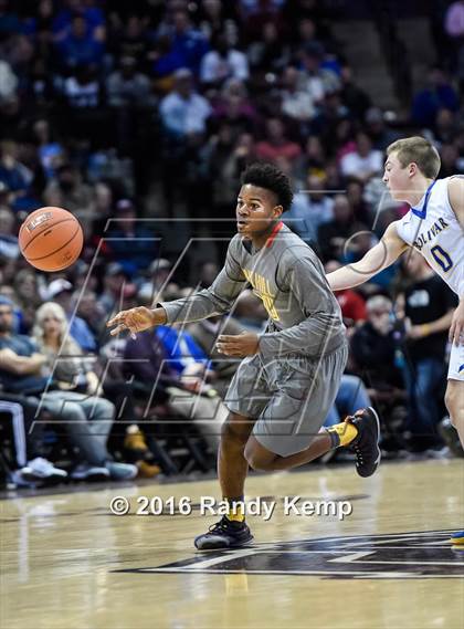 Thumbnail 3 in Bolivar vs. Oak Hill Academy (Bass Pro Tournament of Champions) photogallery.