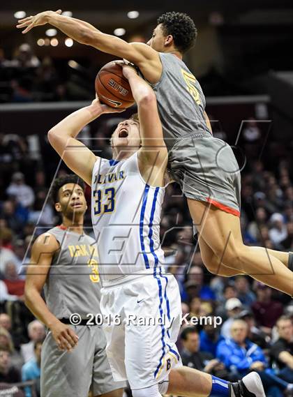 Thumbnail 3 in Bolivar vs. Oak Hill Academy (Bass Pro Tournament of Champions) photogallery.