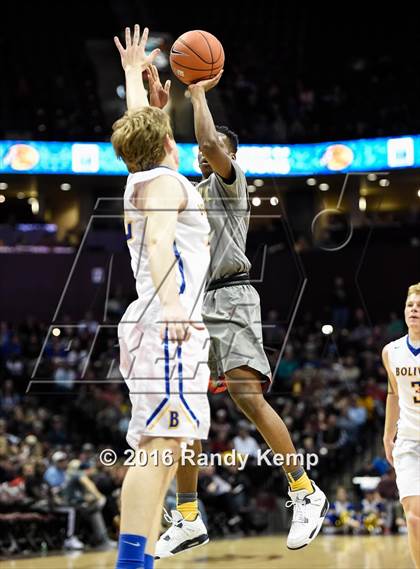 Thumbnail 2 in Bolivar vs. Oak Hill Academy (Bass Pro Tournament of Champions) photogallery.