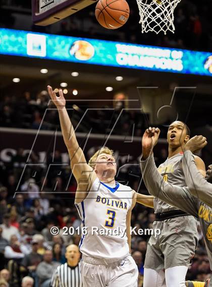 Thumbnail 3 in Bolivar vs. Oak Hill Academy (Bass Pro Tournament of Champions) photogallery.