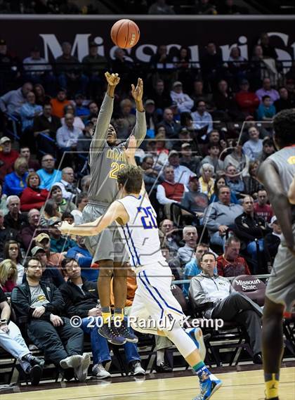 Thumbnail 2 in Bolivar vs. Oak Hill Academy (Bass Pro Tournament of Champions) photogallery.