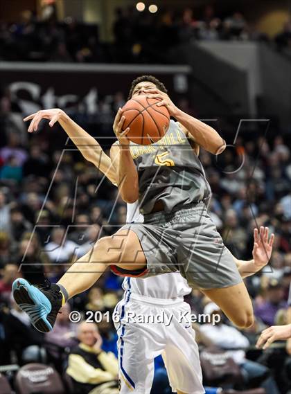 Thumbnail 2 in Bolivar vs. Oak Hill Academy (Bass Pro Tournament of Champions) photogallery.