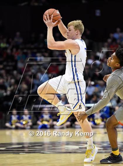 Thumbnail 1 in Bolivar vs. Oak Hill Academy (Bass Pro Tournament of Champions) photogallery.