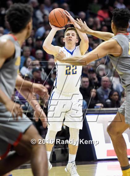 Thumbnail 2 in Bolivar vs. Oak Hill Academy (Bass Pro Tournament of Champions) photogallery.