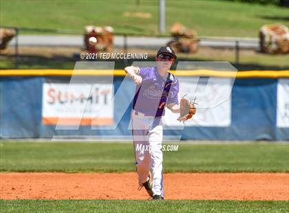 Thumbnail 2 in Central Arkansas Christian vs Lamar (AAA 3A Regional 3 First Round) photogallery.