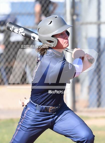 Thumbnail 1 in Durango vs. Willow Canyon (Coach Bob Invitational) photogallery.