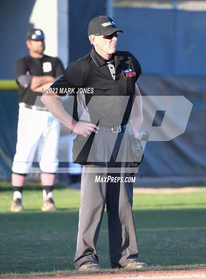 Thumbnail 3 in Durango vs. Willow Canyon (Coach Bob Invitational) photogallery.