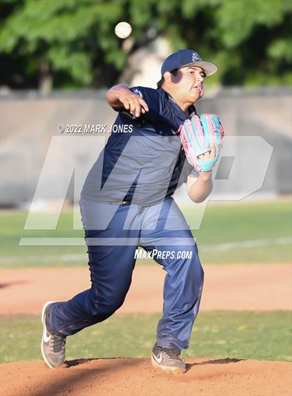 Thumbnail 1 in Durango vs. Willow Canyon (Coach Bob Invitational) photogallery.