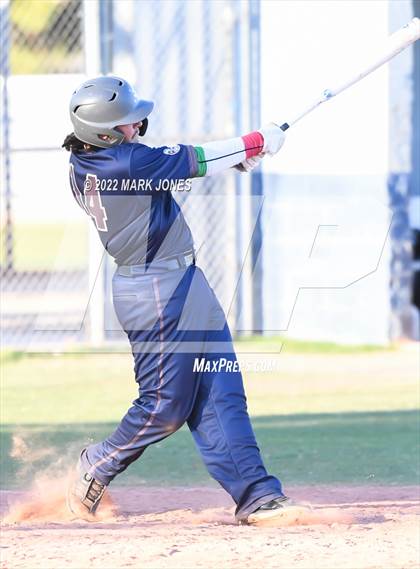 Thumbnail 3 in Durango vs. Willow Canyon (Coach Bob Invitational) photogallery.