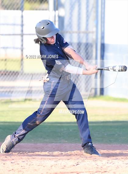 Thumbnail 1 in Durango vs. Willow Canyon (Coach Bob Invitational) photogallery.