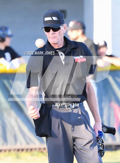 Thumbnail 2 in Durango vs. Willow Canyon (Coach Bob Invitational) photogallery.