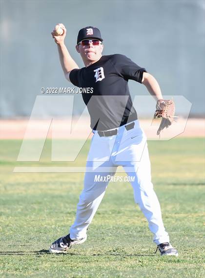 Thumbnail 1 in Durango vs. Willow Canyon (Coach Bob Invitational) photogallery.